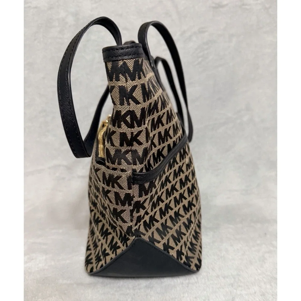 MICHAEL KORS MK Kempton Signature Beige Jacquard Tote Canvas NEW $198 - Picture 5 of 10